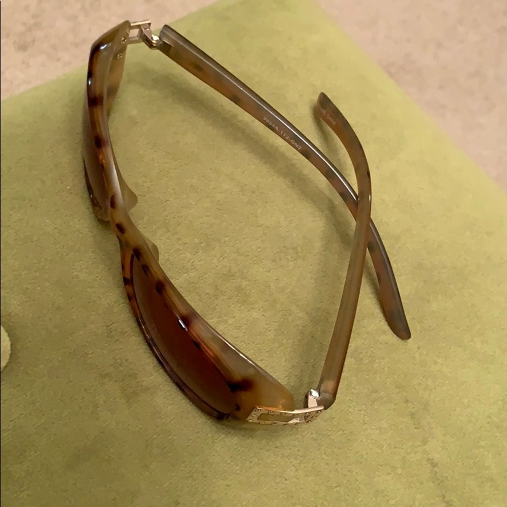 Sunglasses - Picture 4 of 7
